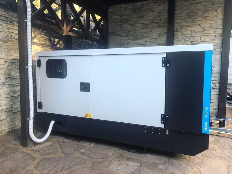 Поставка и монтаж дизельного генератора atlas copco qis35